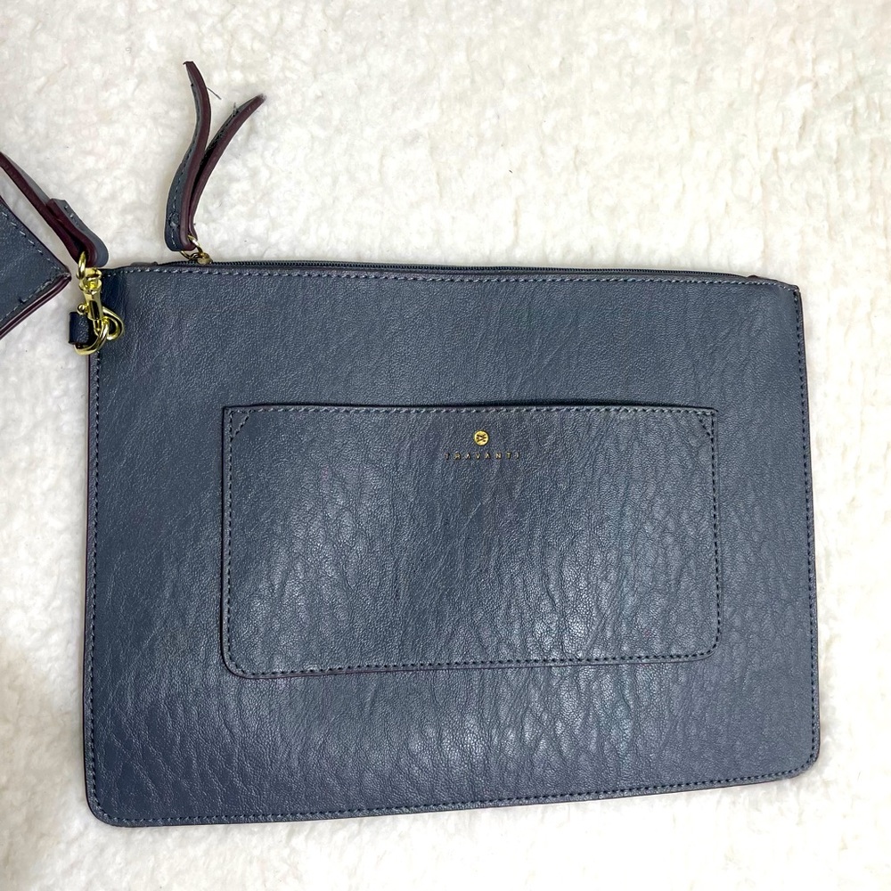 Travanti All Leather Bag With Attached Accessory Bag